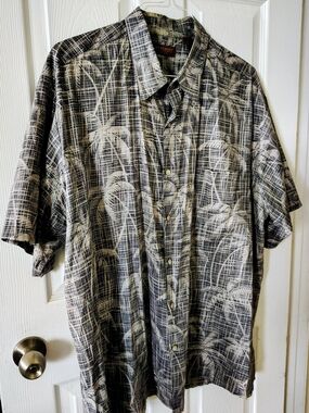 Tori Richard Gray and Cream Palm-Print Short-Sleeve Button-Up Shirt